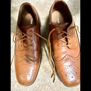 Caramel leather wing tips